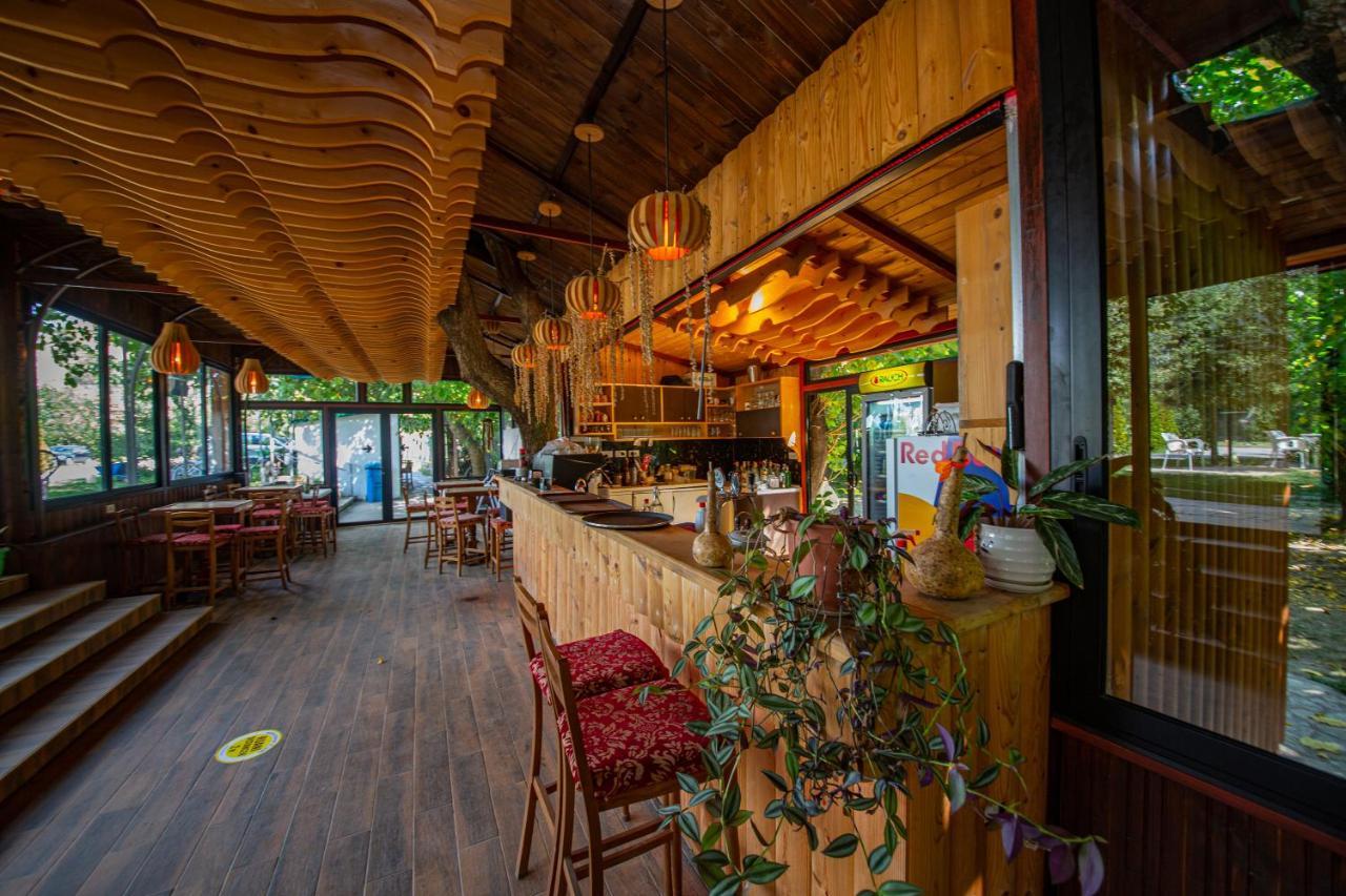 Hotel Legjenda Shkodër 외부 사진